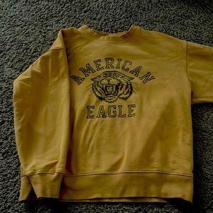 American Eagle Sweater mustard